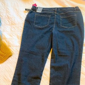 Wilshire Essentials Black Dark Wash Jeans 18/20W